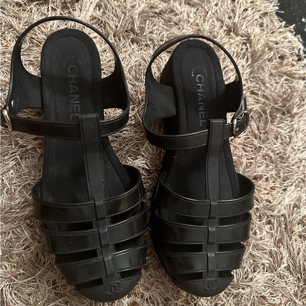 Chanel sandals from season 2012 size 40 but fits like a 9 as is no box